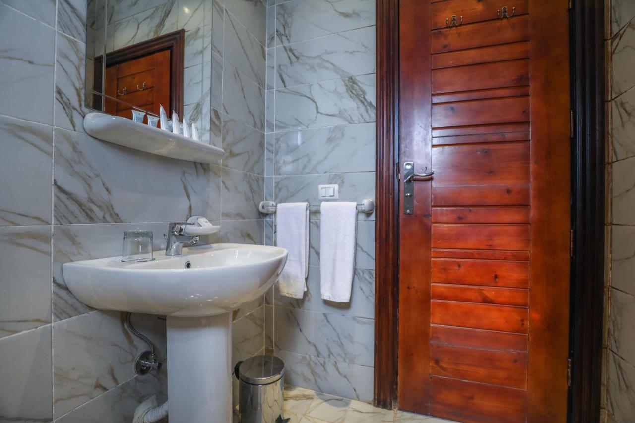 The Palm Hotel Kafr El-Shaikh Bagian luar foto